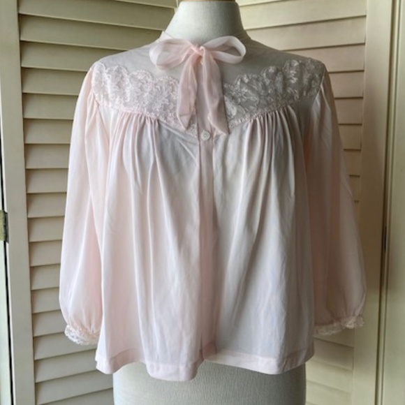 Lorraine Other - 1960's Lorraine Bed Jacket